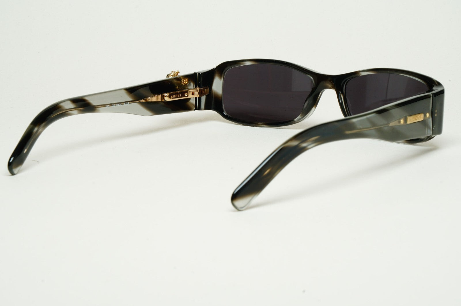 Gucci Sunglasses 2004 Vintage Gold Bee Grey Havana Rectangle GG 2904 EGP 52mm