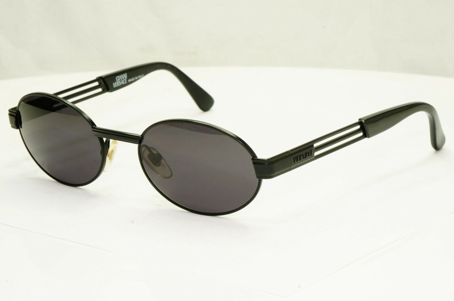 Gianni Versace 1996 Vintage Unisex Black Oval Metal Sunglasses MOD S15 COL 028