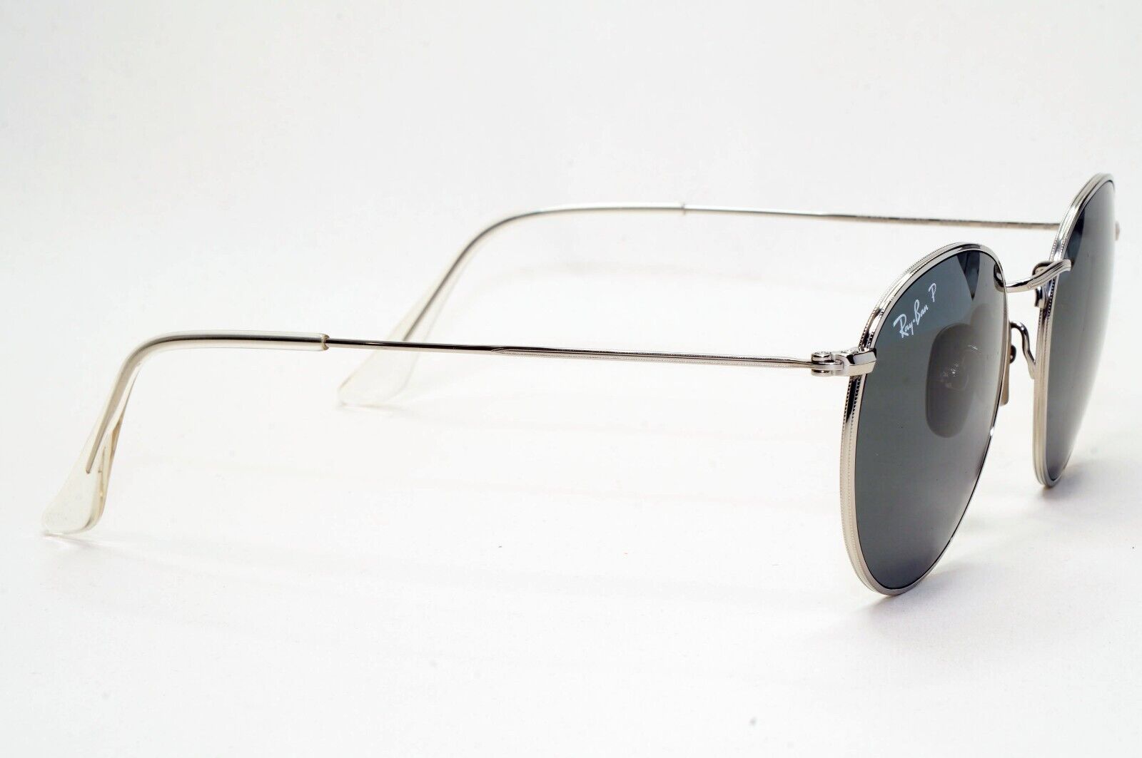 Ray-Ban Sunglasses Round Titanium Polarized Silver Black RB 8247 9209/48 50mm