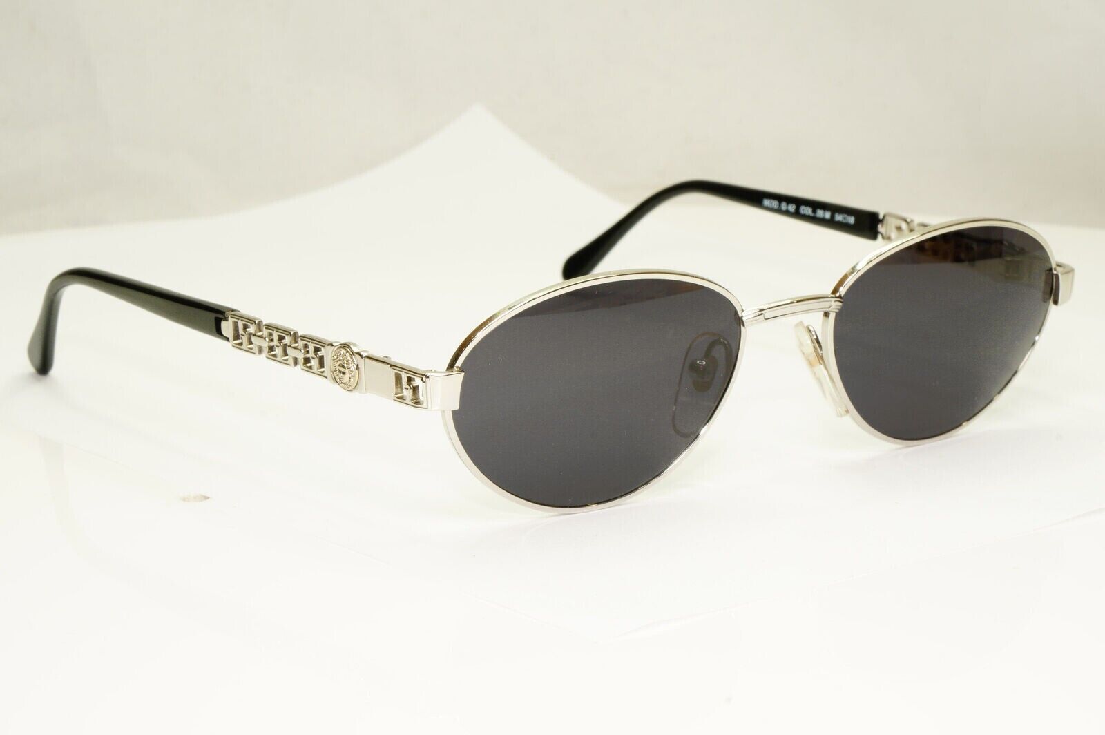 Gianni Versace 1995 Vintage Silver Medusa Oval Black Sunglasses MOD G42 COL 26M