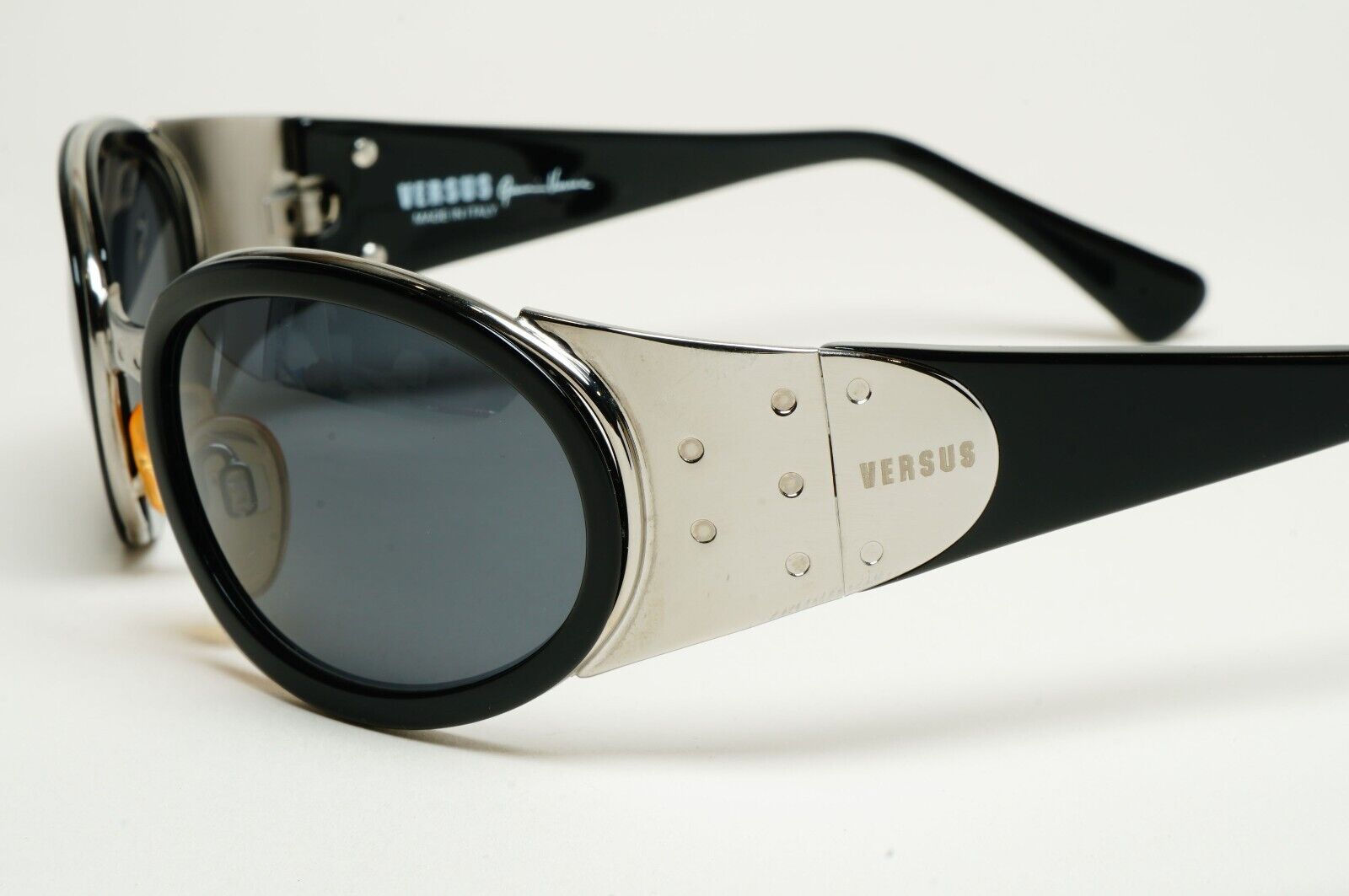 Versus Sunglasses 1996 by Gianni Versace Vintage Black Silver MOD R50 COL 76M