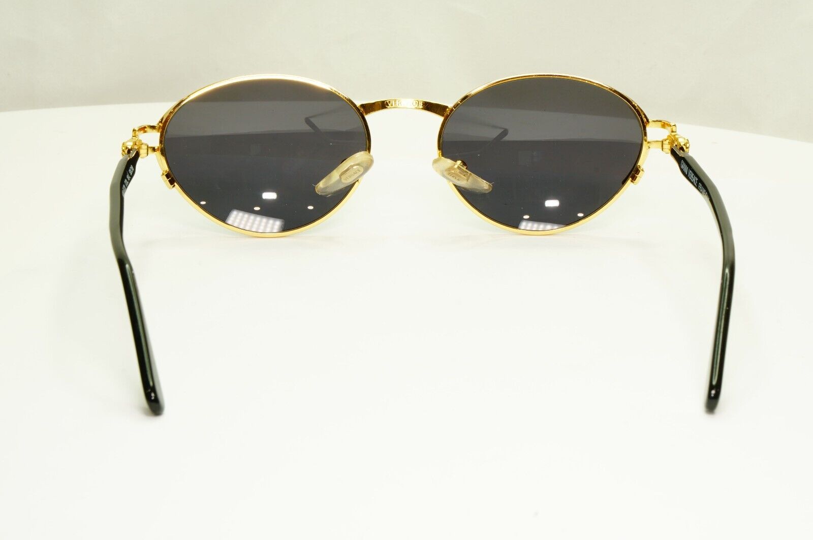 Gianni Versace 1995 Vintage Sunglasses Gold Medusa Black MOD G23 COL 18L