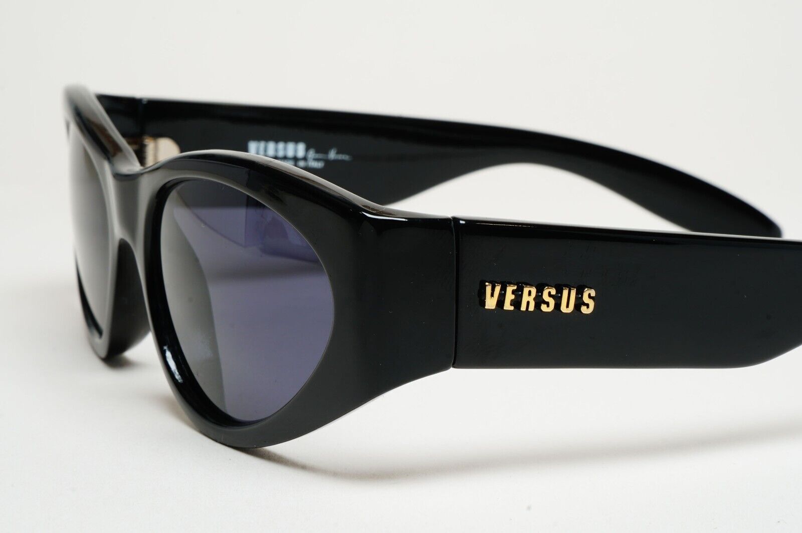 Versus Sunglasses 1996 by Gianni Versace Vintage Black Grey MOD E01 COL 852