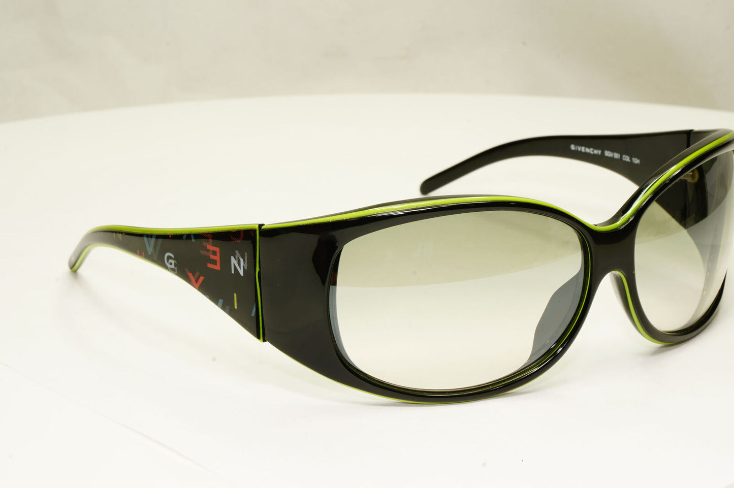 Givenchy Black Womens Vintage Designer Sunglasses SGV 551 1GH 36054