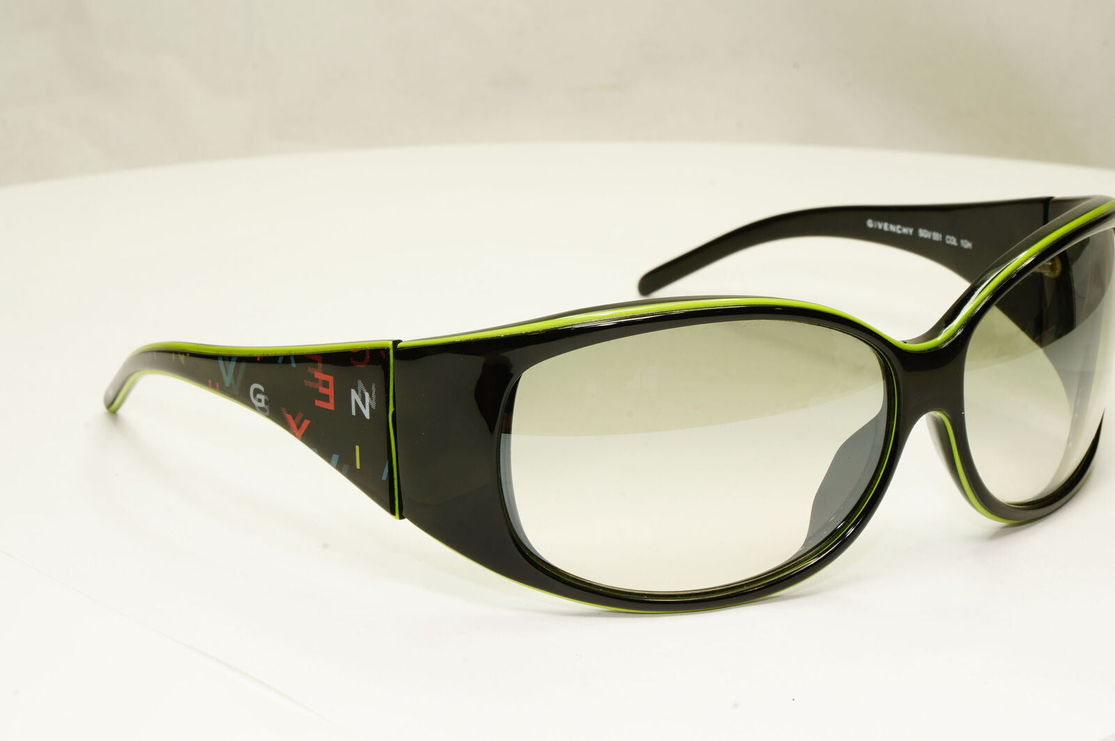 Givenchy Black Womens Vintage Designer Sunglasses SGV 551 1GH 36054