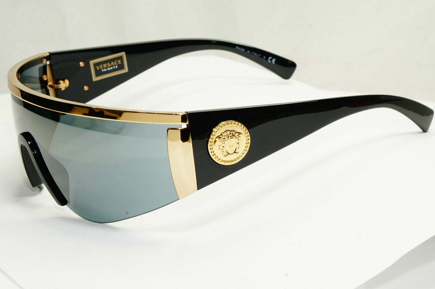 Versace Sunglasses Gold Medusa Shield Black 1996 Tribute 2197 1000/6G [a] 38875
