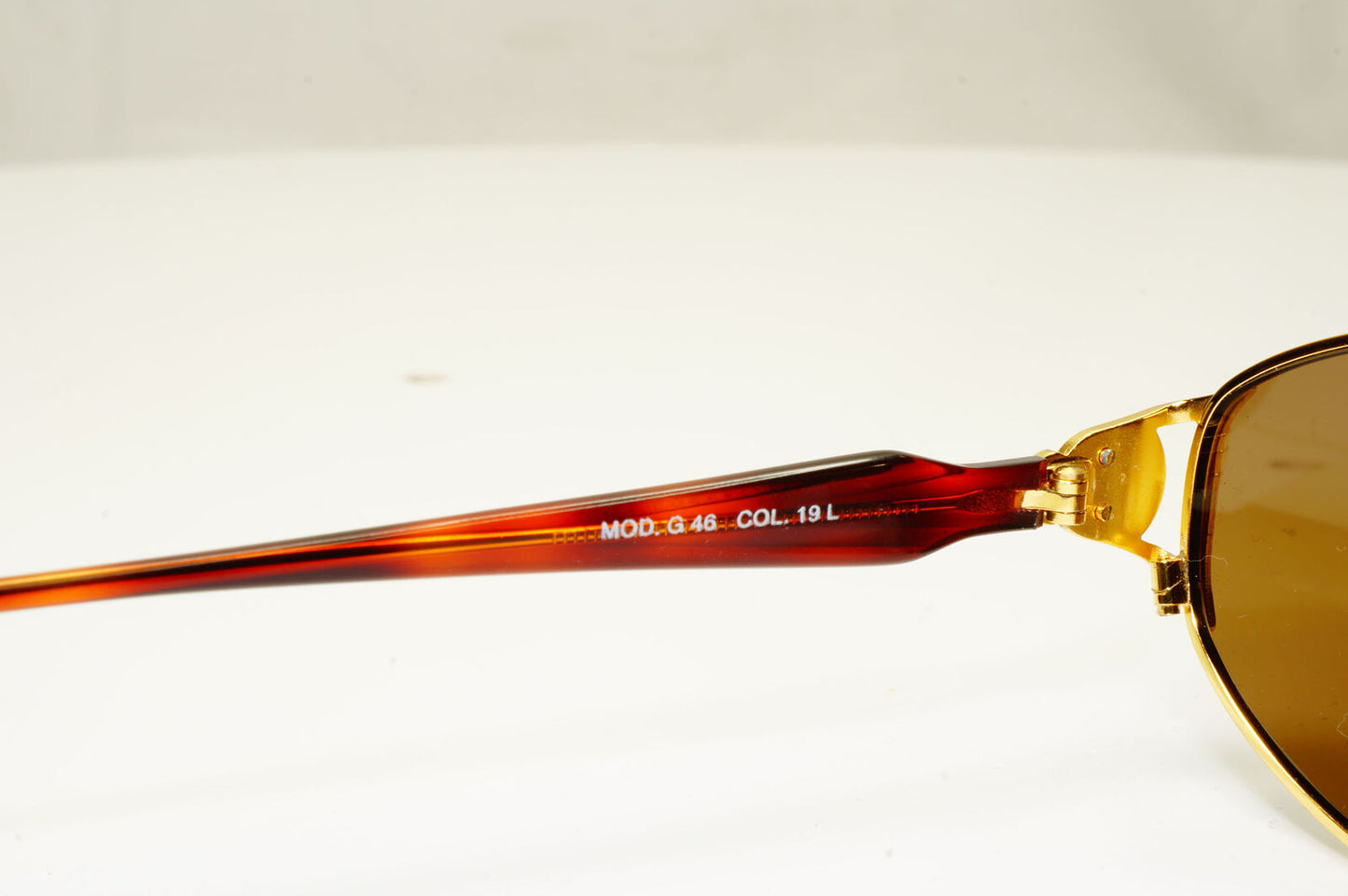 Gianni Versace 1995 Vintage Gold Medusa Unisex Brown Sunglasses MOD G46 COL 19L