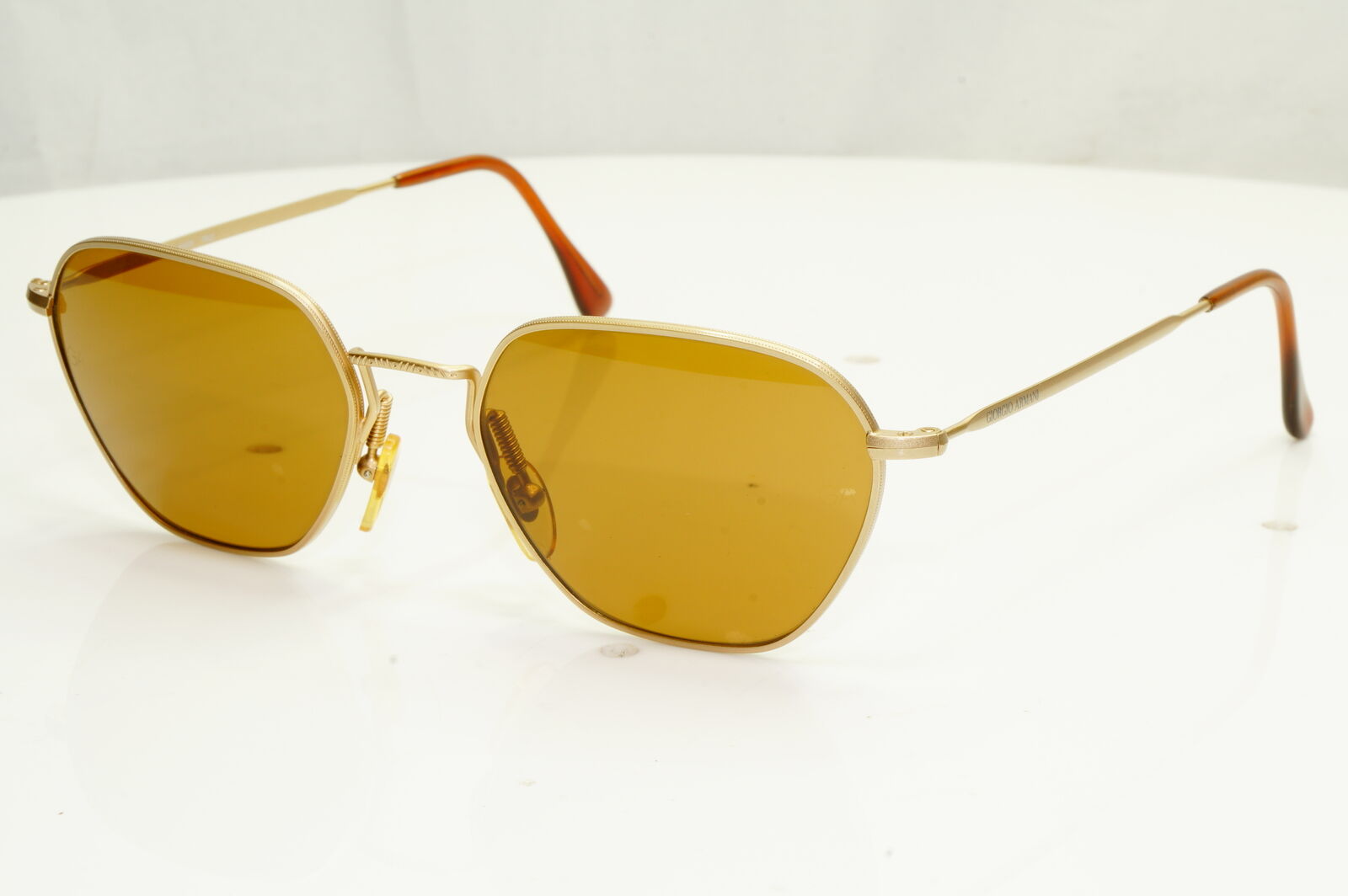 Authentic Giorgio Armani 1997 Vintage Sunglasses Metal Gold Mens Womens 619 703
