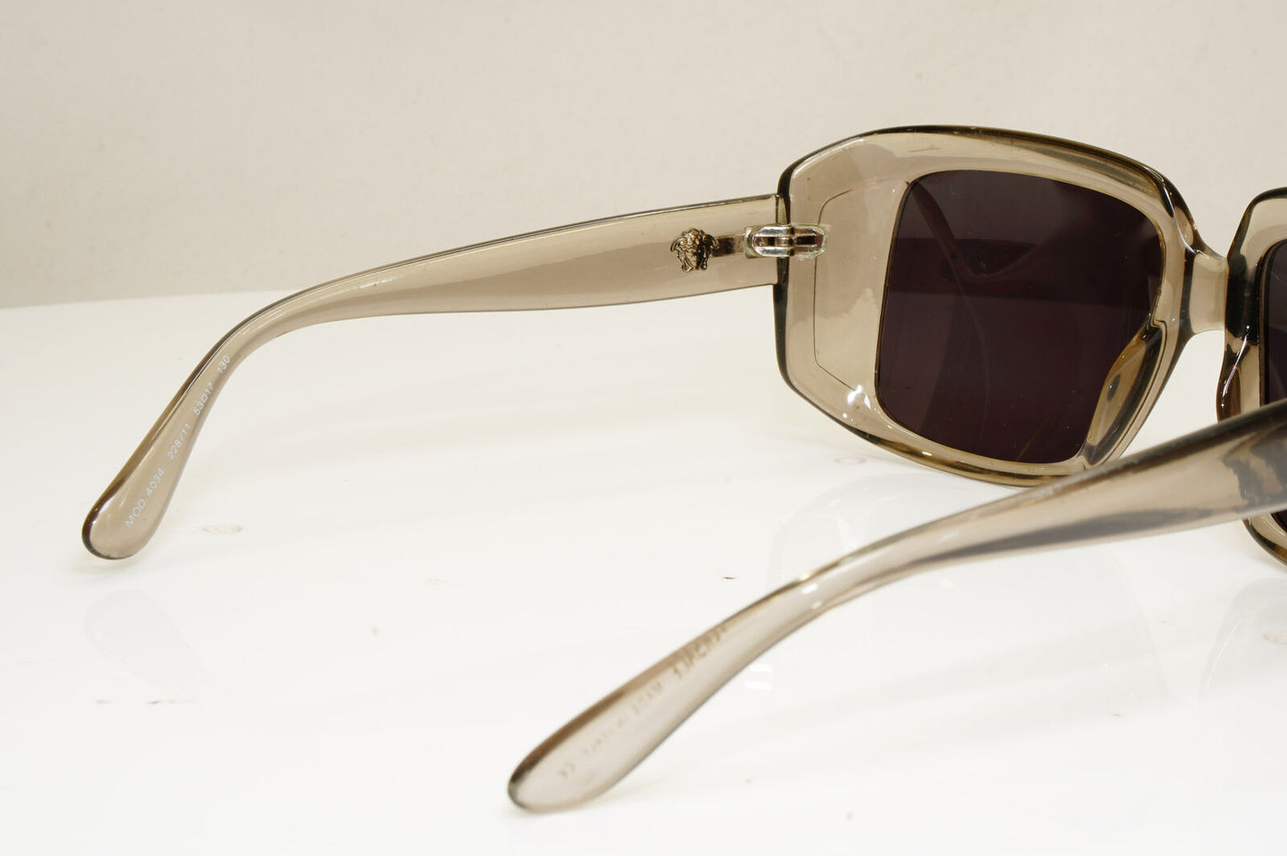 Authentic VERSACE Womens Vintage Medusa Sunglasses Grey Square 4034 228/11 29826