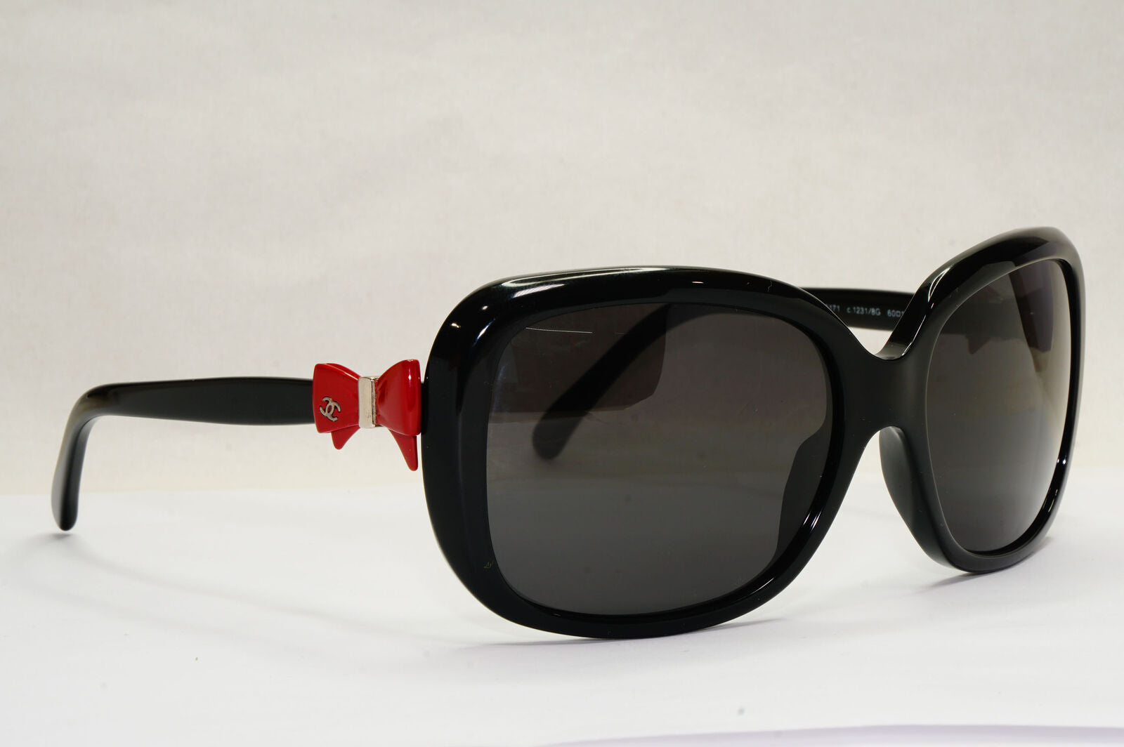 Chanel Sunglasses Bows 2011 Black Red Square Vintage 5171 c.1231/8G 180224