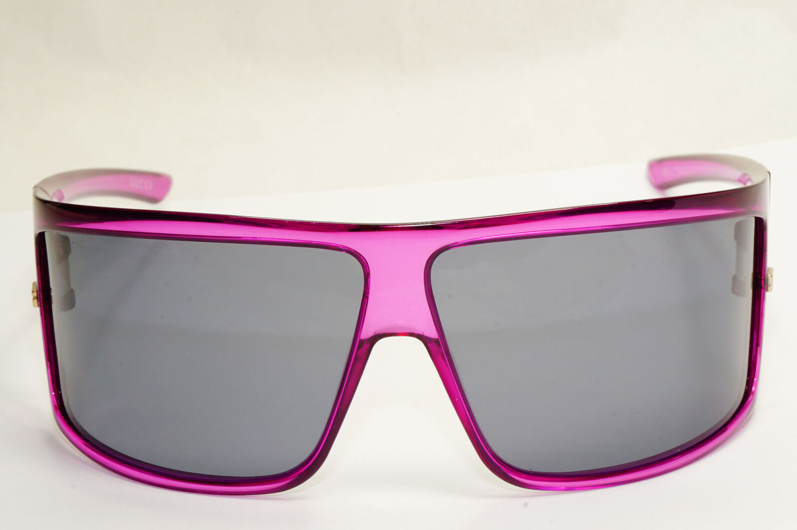 Gucci Sunglasses 2000 Vintage Polarized Violet Wrap Unisex GG 1497/S QA3 130224