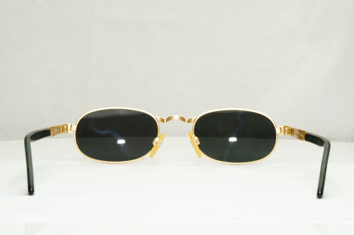 Versus 1996 by Gianni Versace Vintage Gold Black Sunglasses Oval MOD F08 COL 38M