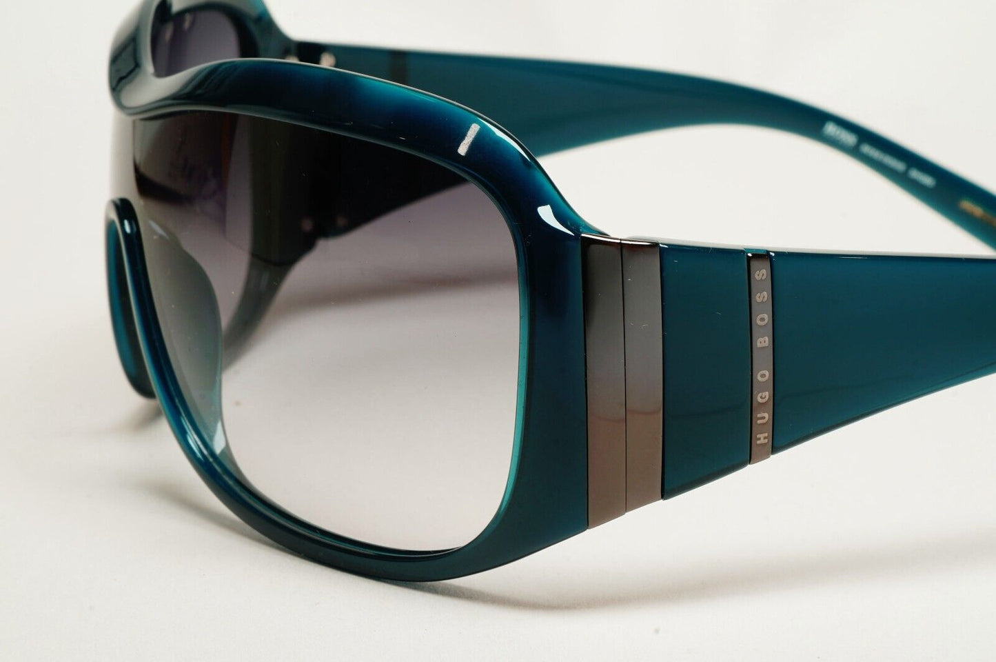 Hugo Boss Sunglasses 2006 Vintage Dark Green Teal Shield 0030/S SHGB5 211124