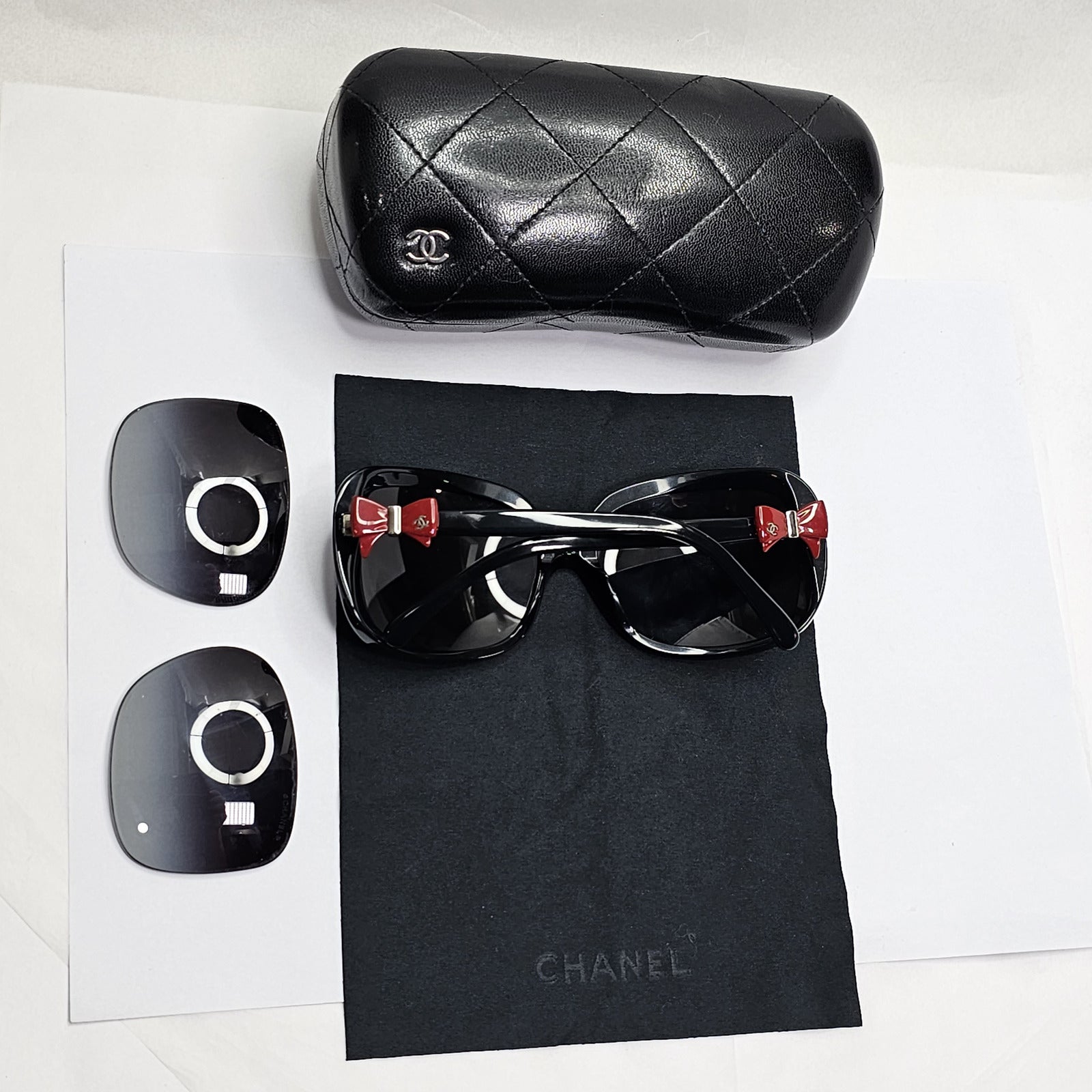 Chanel Sunglasses Bows 2011 Black Red Square Vintage 5171 c.1231/8G 180224