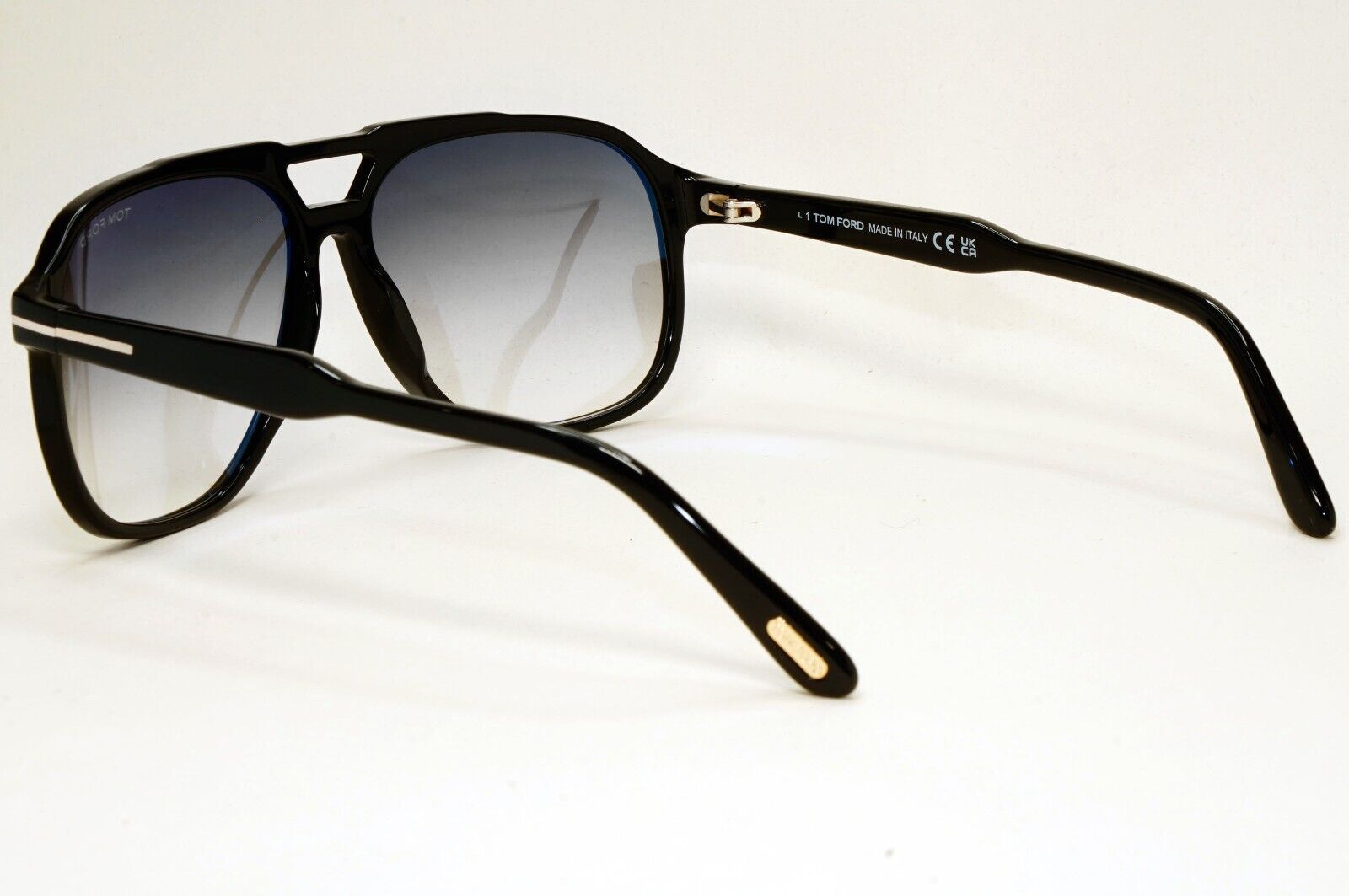 Tom Ford Sunglasses Raoul Black Glossy Pilot Gradient Grey TF 753 FT0753 01B