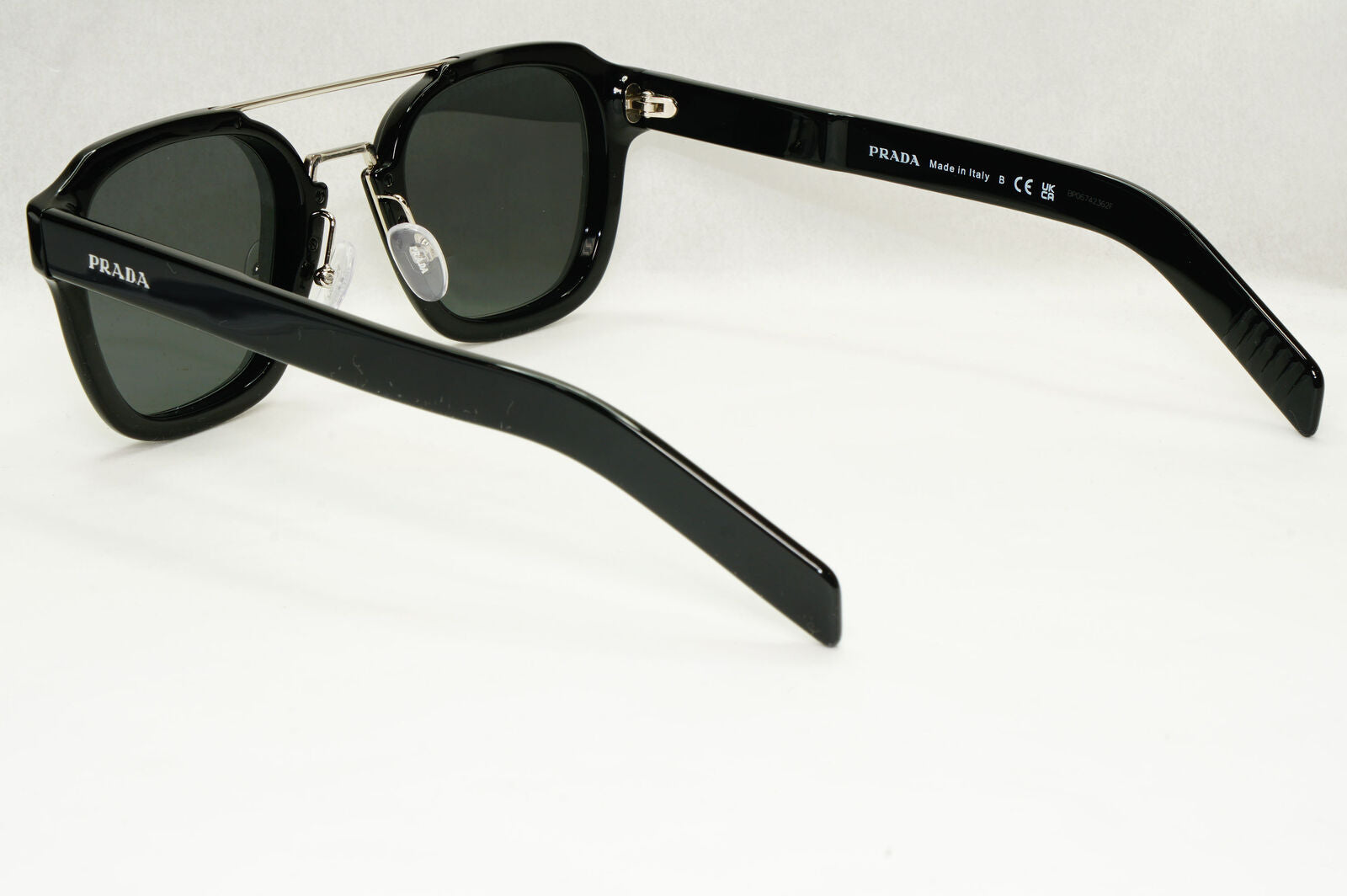 Prada Sunglasses Black Navigator Square Bridge Glossy PR07WS SPR 07W 1AB-5S0