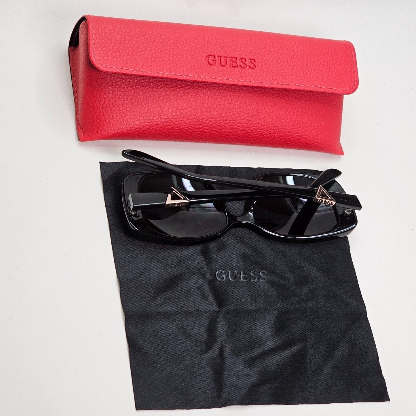 Guess Sunglasses Black Gold Grey Gradient Black GU 7631 01B 53mm 210924