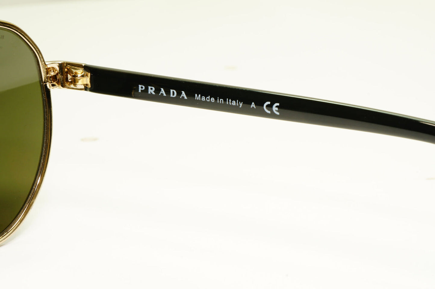 Prada Gold Black Pilot Sunglasses Green Mens Fashion PR55RS SPR 55R MA1-0A7