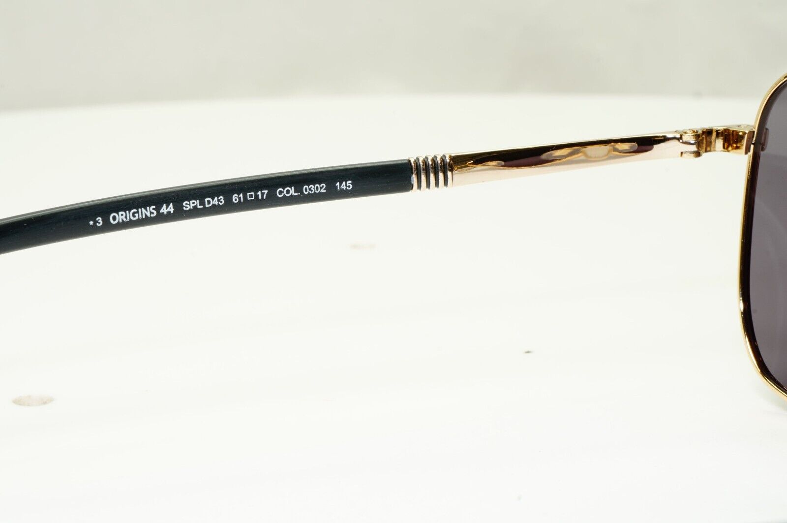 Police Black Gold Sunglasses Pilot Brow Bar Origins 44 SPL D43 COL 0302 61mm