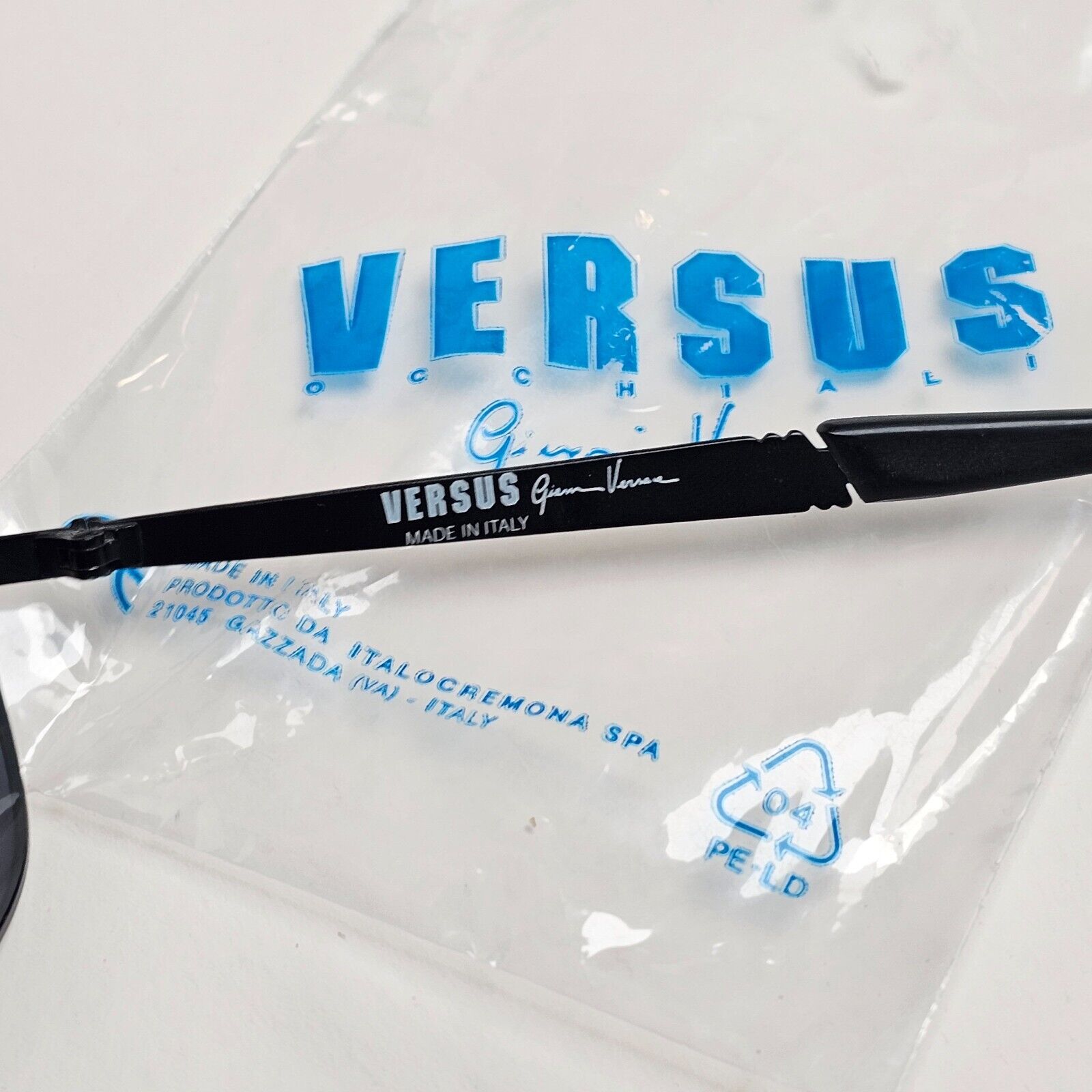 Versus Sunglasses 1996 by Gianni Versace Vintage Navigator Black MOD F04 COL 35M