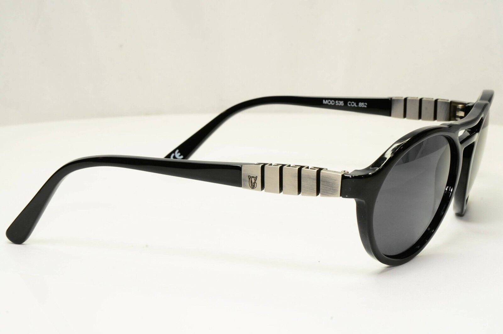 Gianni Versace 1996 Mens Vintage Black Pilot Sunglasses Meander MOD 535 COL 852