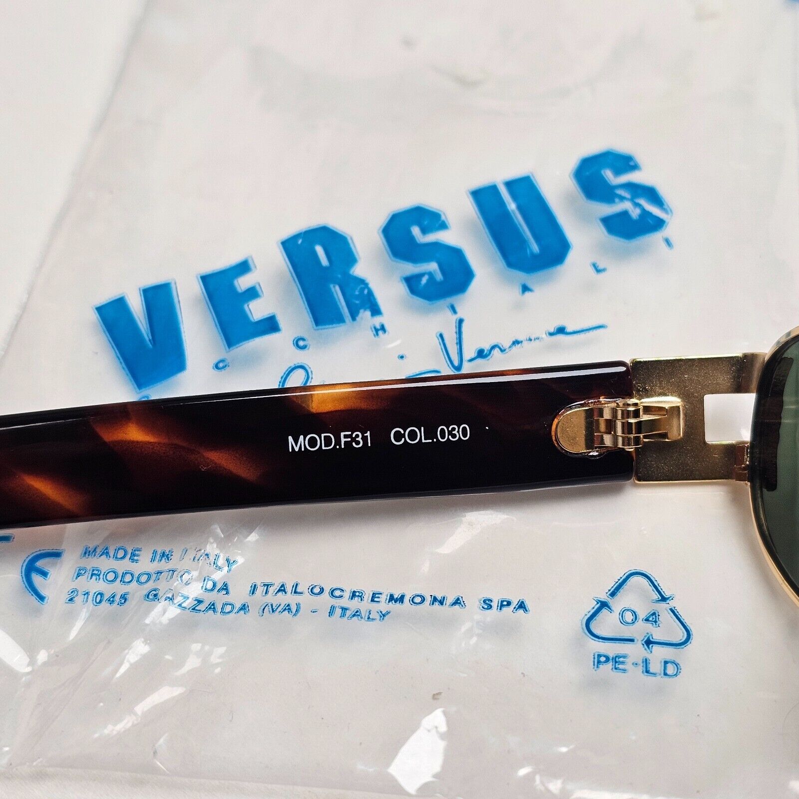Versus Sunglasses 1996 by Gianni Versace Vintage Gold Green MOD F31 COL 030