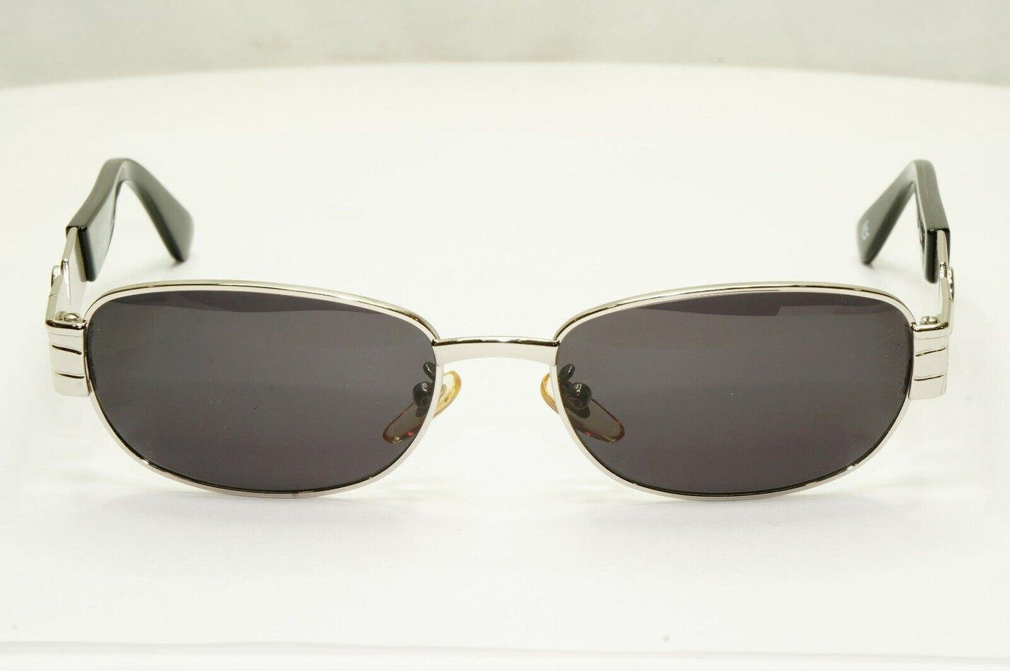 Gianni Versace 1996 Vintage Silver Rectangle Metal Sunglasses MOD S21 COL 26M