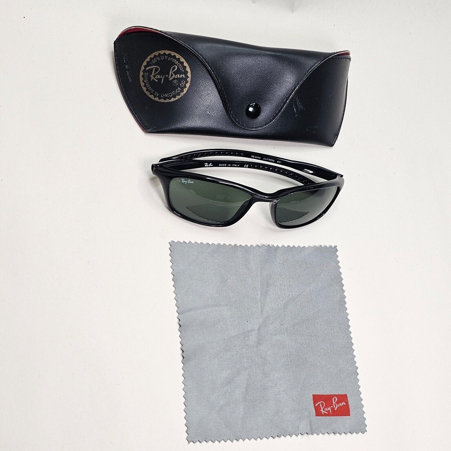 Ray-Ban Sunglasses 2005 Vintage Black Green Glass RB 2046 Cutters 601 011124