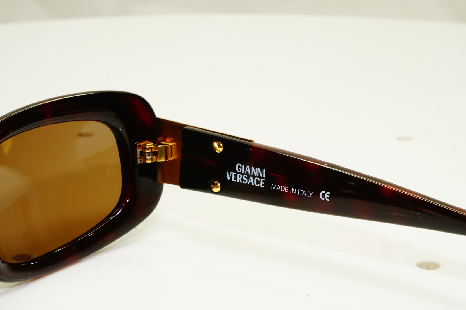 Gianni Versace 1996 Unisex Vintage Gold Medusa Sunglasses MOD 257/M COL 375