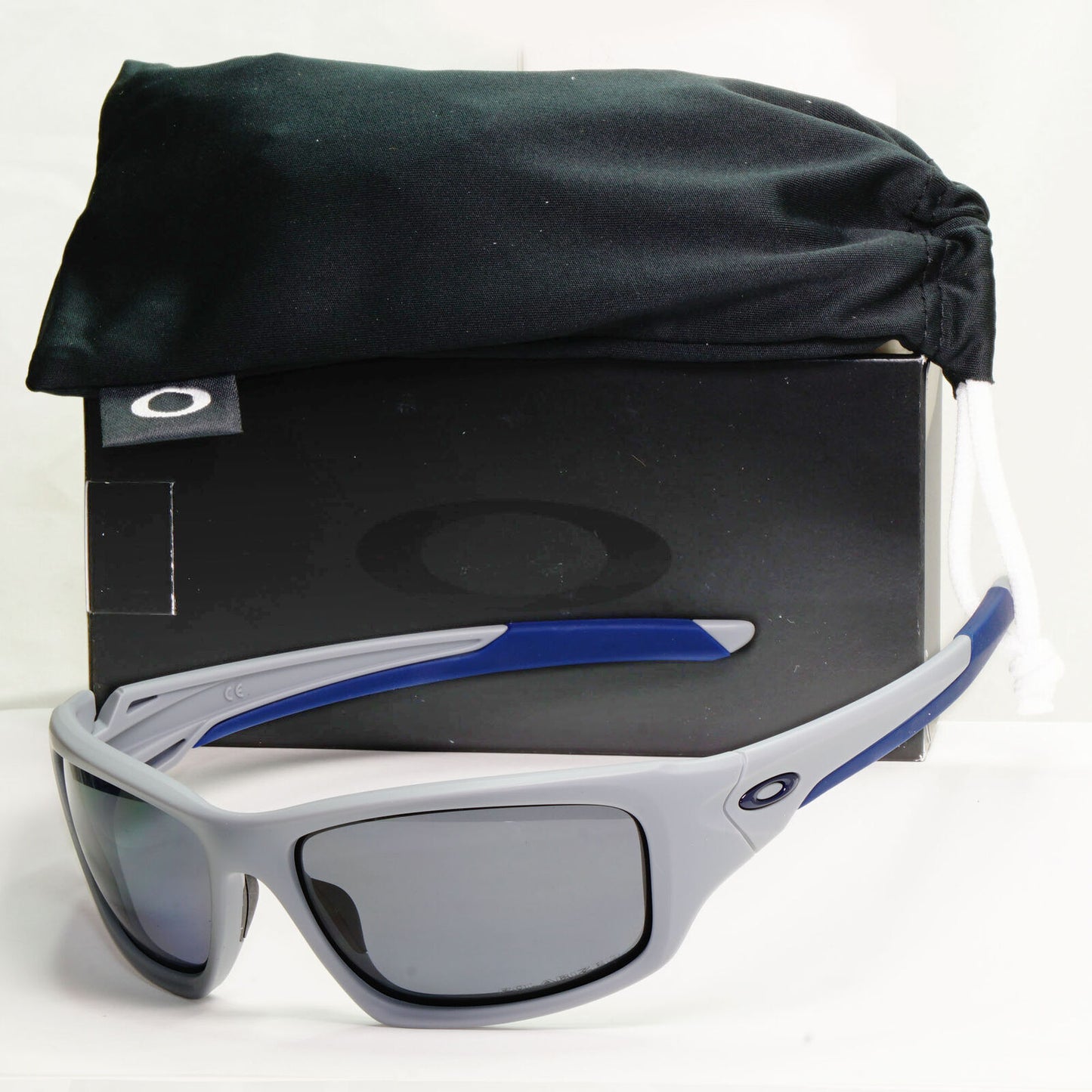 Oakley Valve Polarised Sunglasses Grey Fog Matte Blue Sport Wrap OO 9236 05