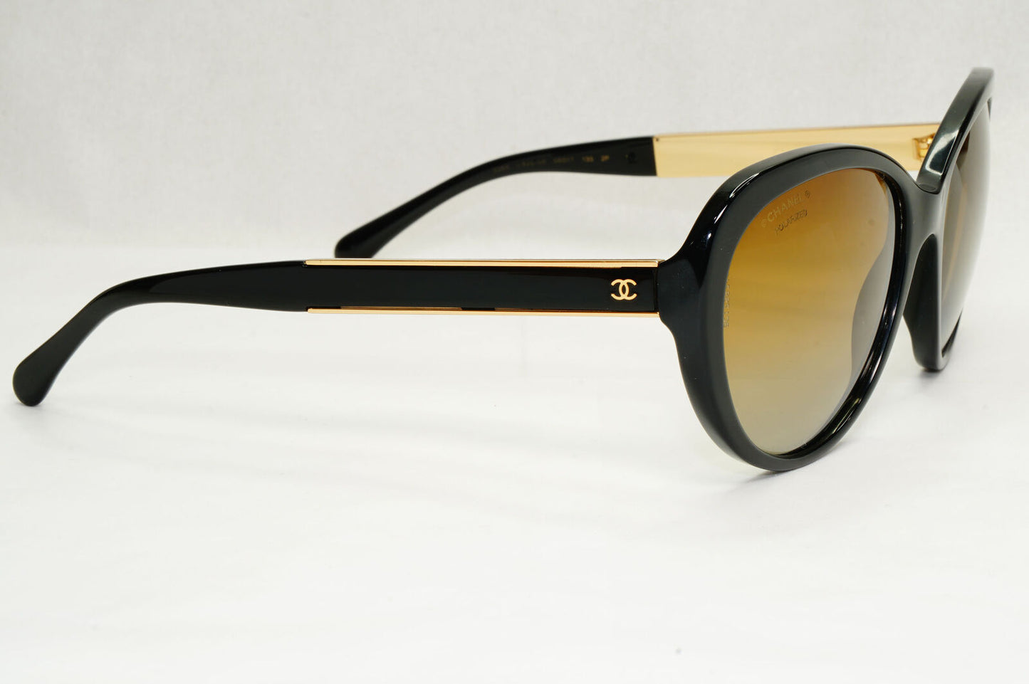 Chanel Sunglasses Polarixed Black Gold Brown Gradient 5269 c.622/S9 070224