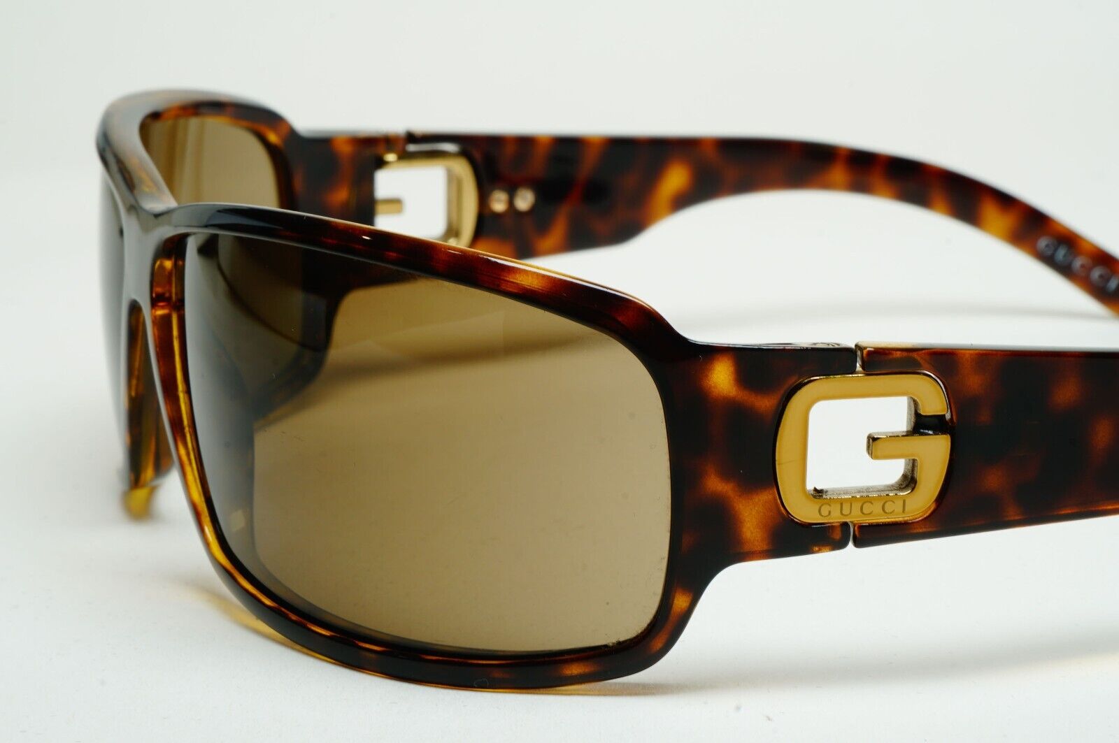 Gucci Sunglasses 2004 Vintage Brown Tortoise Wrap Retro GG 1583/S V086J 050225