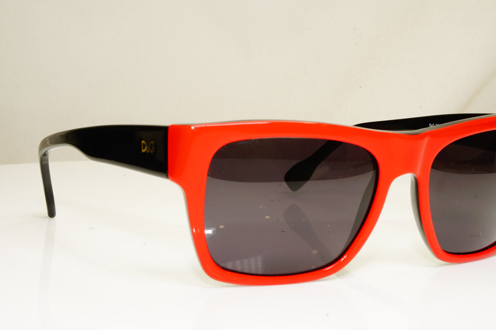 Dolce & Gabbana Sunglasses Red Black Mens Unisex Vintage D&G 3044 768/87 29563