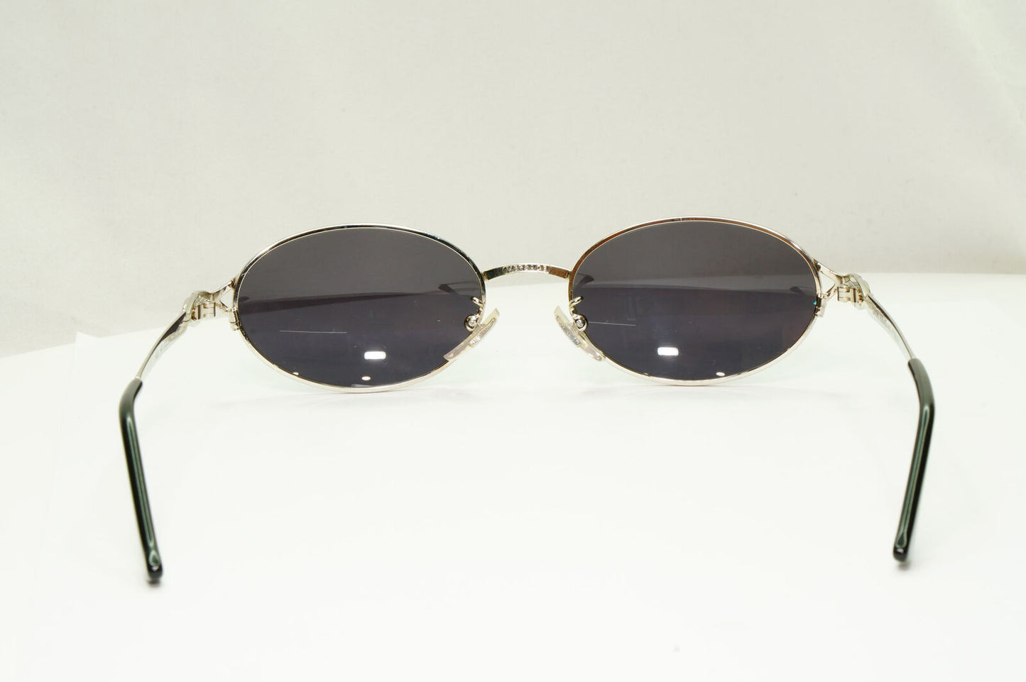 Gianni Versace 1995 Sunglasses Vintage Silver Black Metal Oval MOD H41 COL 26M A