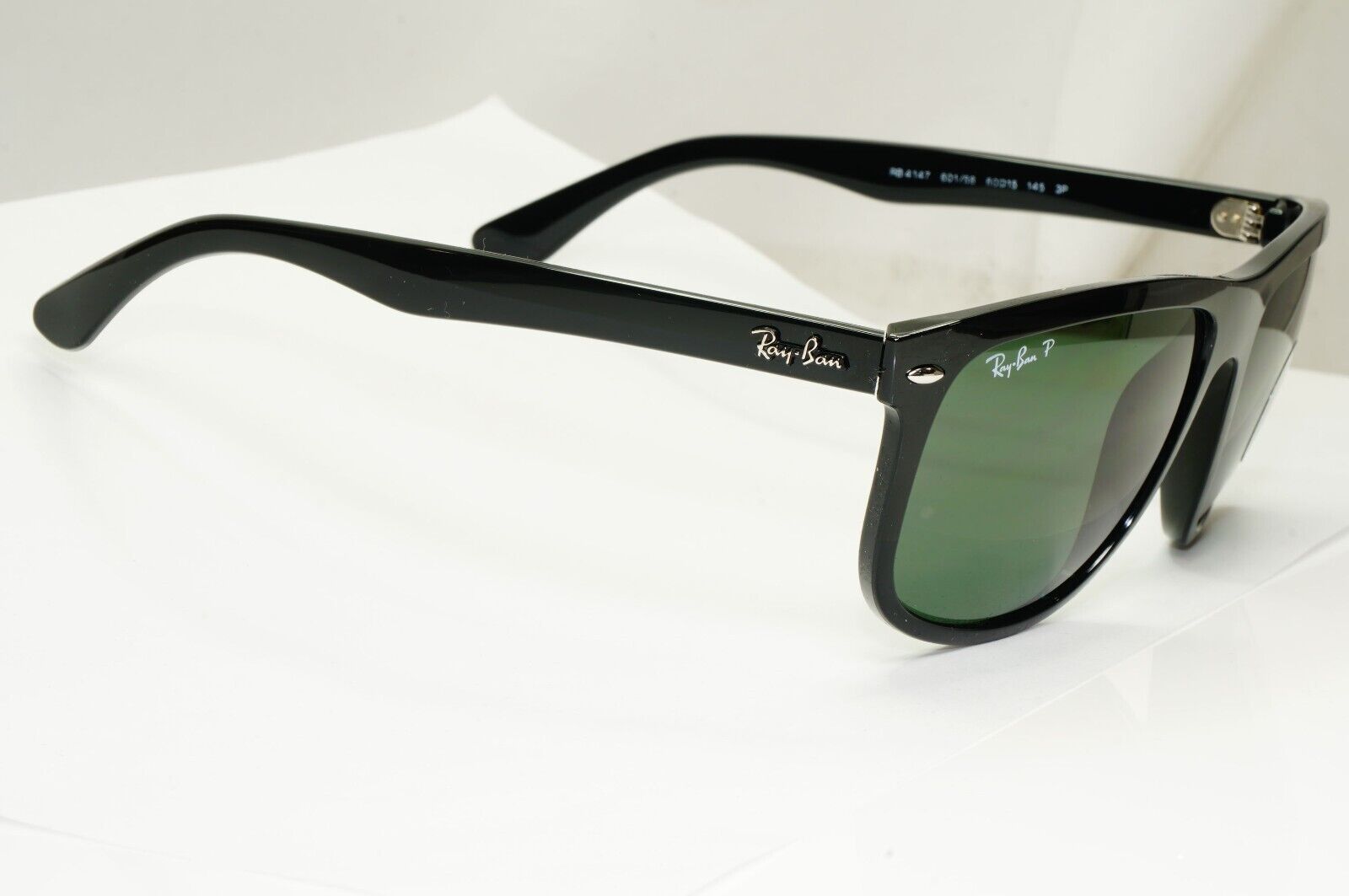 Ray-Ban Sunglasses Polarised Black Green Square Boyfriend RB 4147 601/58 60mm