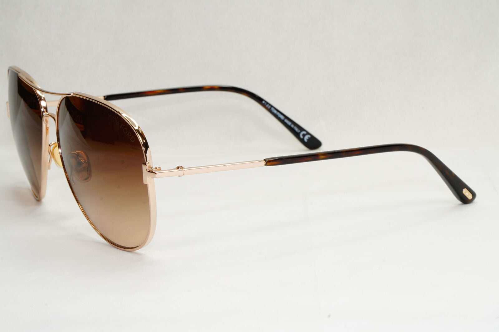 Tom Ford Sunglasses Clark Gold Pilot Metal Brown Gradient FT0823 TF 823 28F