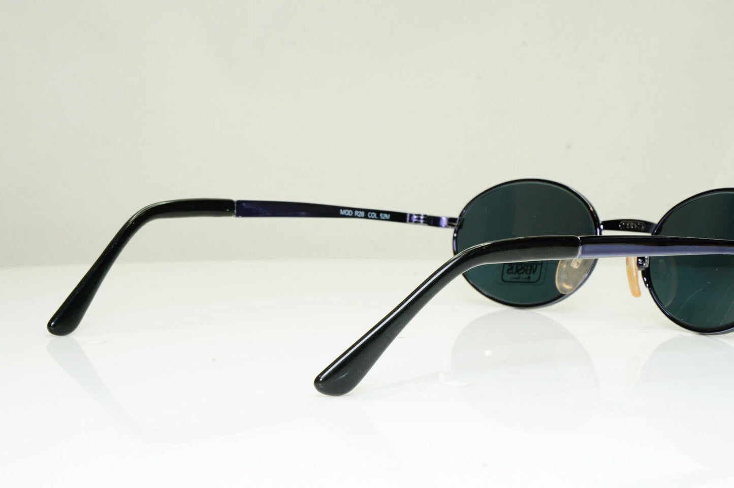 Versus by Gianni Versace 1996 Vintage Violet Oval Sunglasses MOD R28 COL 52M