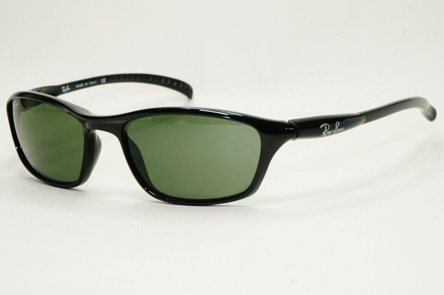 Ray-Ban Sunglasses 2005 Vintage Black Green Glass RB 2046 Cutters 601 011124