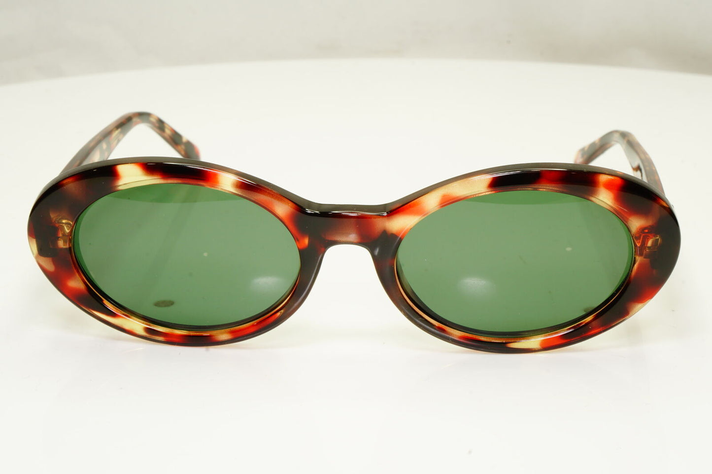 Gianni Versace 1996 Womens Vintage Oval Brown Medusa Sunglasses MOD 451 COL 870