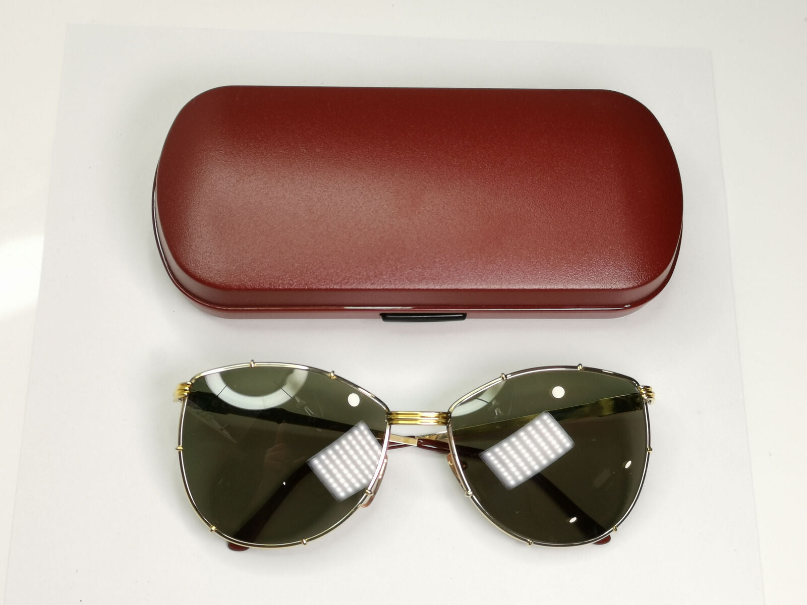 Dior Vintage Womens  Sunglasses Designer Austria 1990s Gold 2472 40 36221