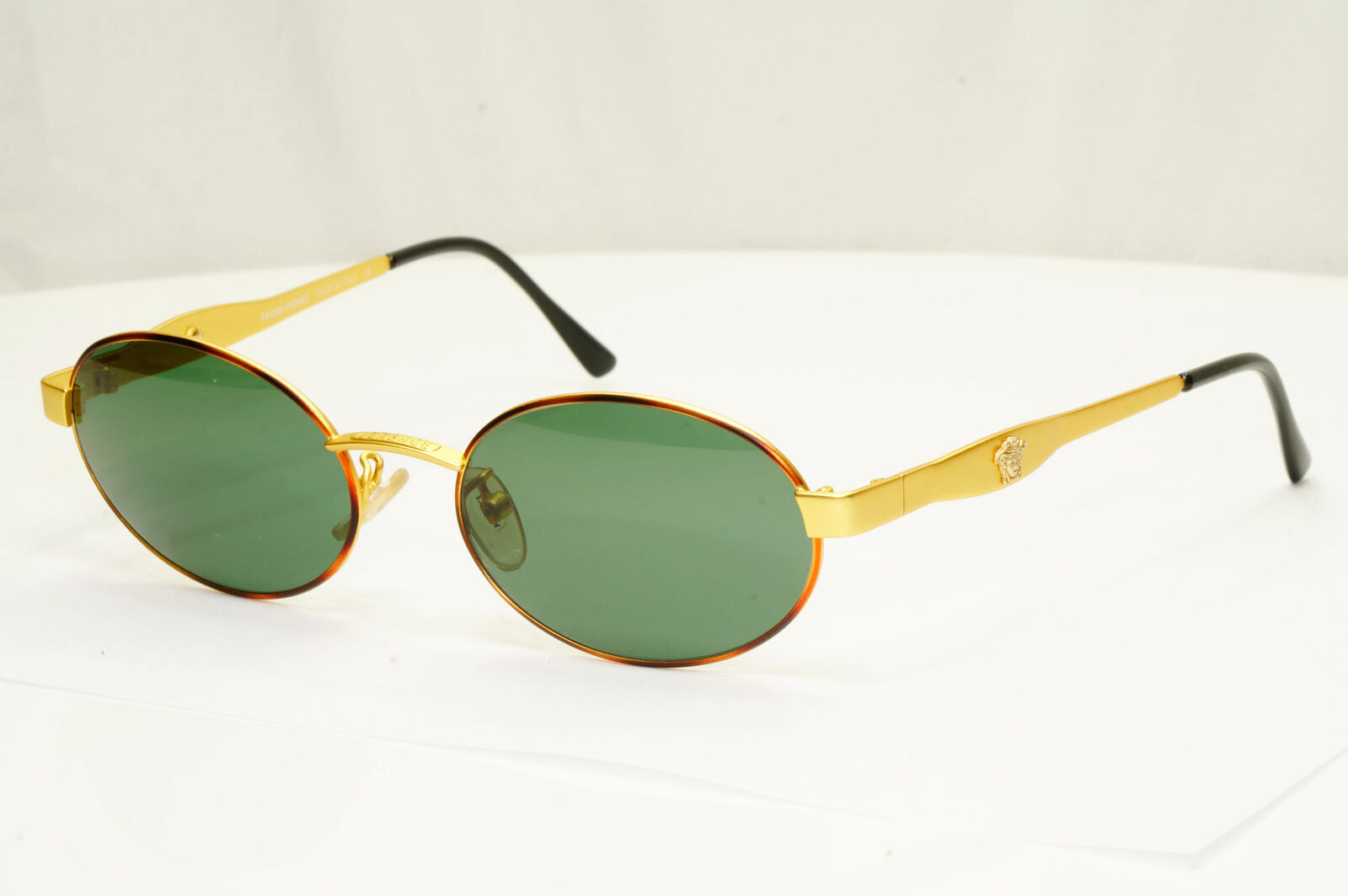 Gianni Versace 1996 Vintage Gold Medusa Oval Metal Sunglasses MOD S09 COL 07M