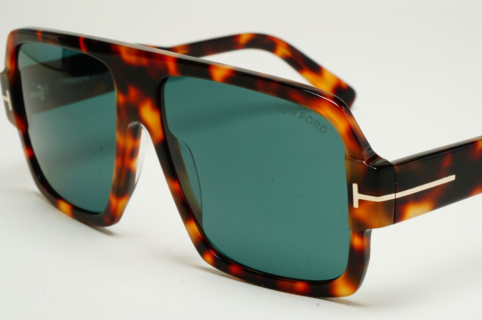 Tom Ford Sunglasses Camden Square Navigator Brown Tortoise Green TF 933 53V 58mm