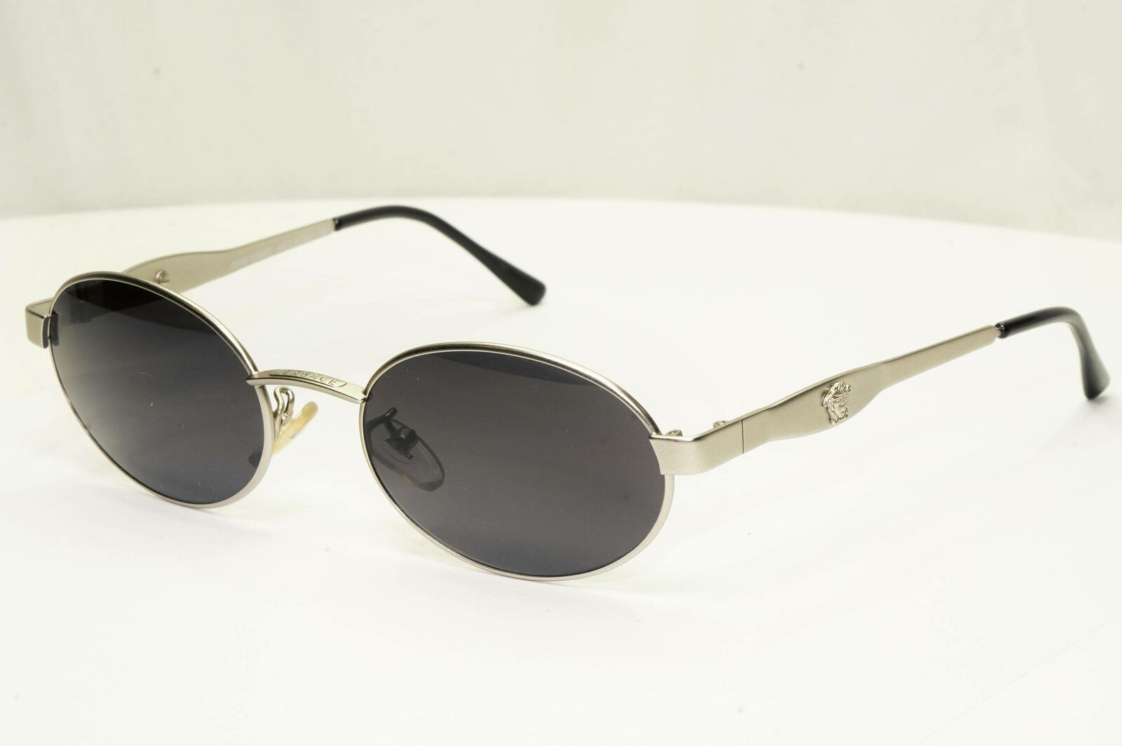 Gianni Versace 1996 Vintage Silver Medusa Oval Metal Sunglasses MOD S09 COL 22M