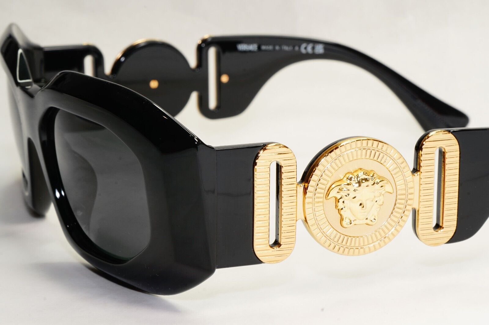 Versace Sunglasses Black Gold Medusa Heavy Large Biggie MOD VE 4425U GB1/87