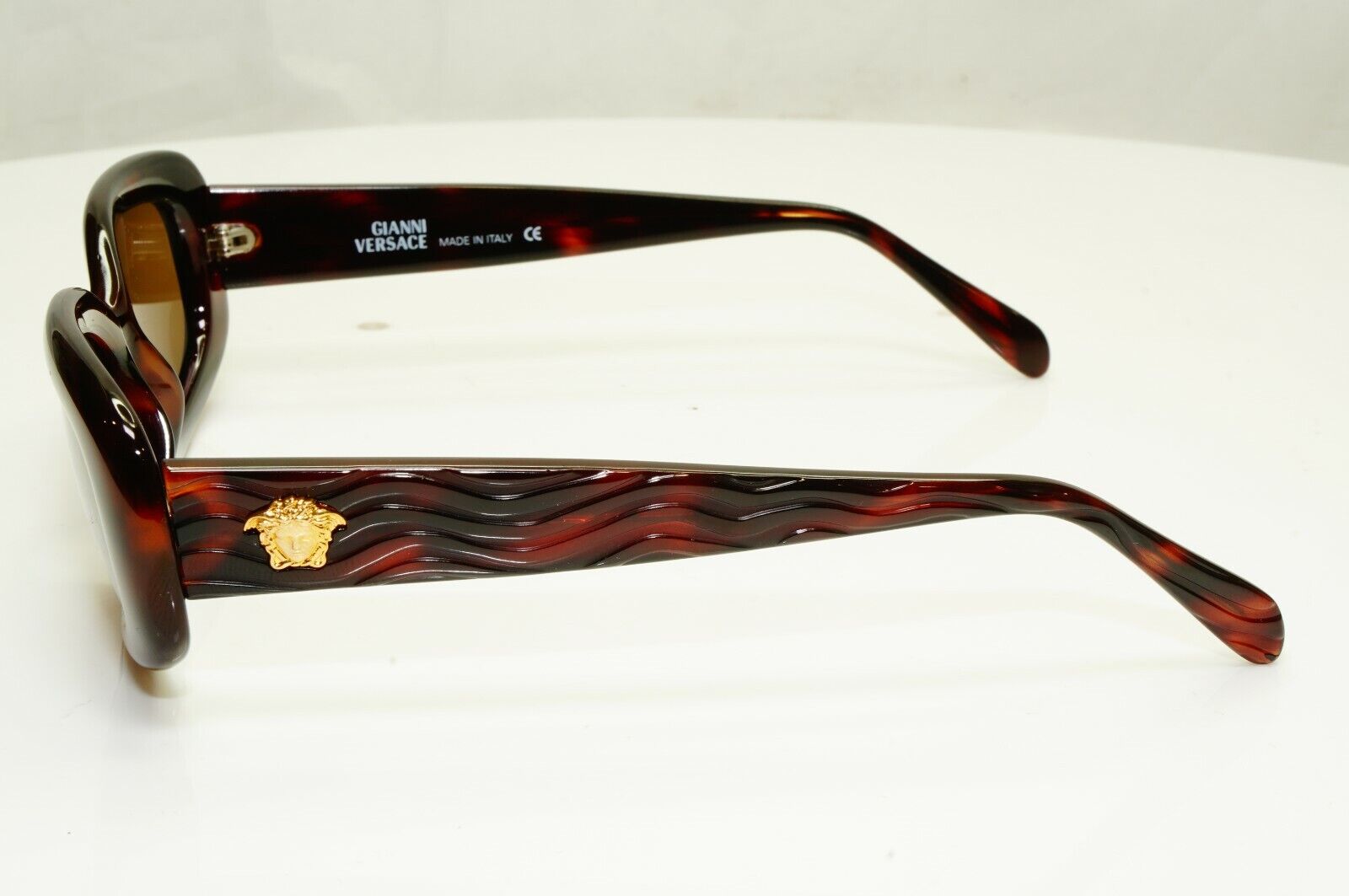 Gianni Versace 1996 Unisex Vintage Brown Gold Medusa Sunglasses MOD 256 COL 375