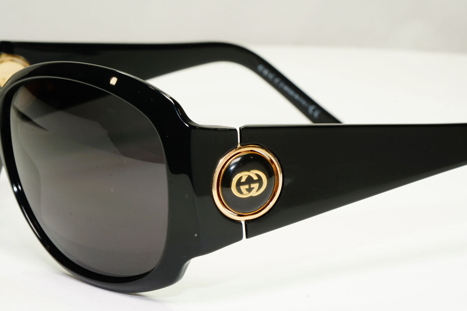 Gucci 2008 Sunglasses Black Gold Vintage Square GG 3104/S 807LF 181022