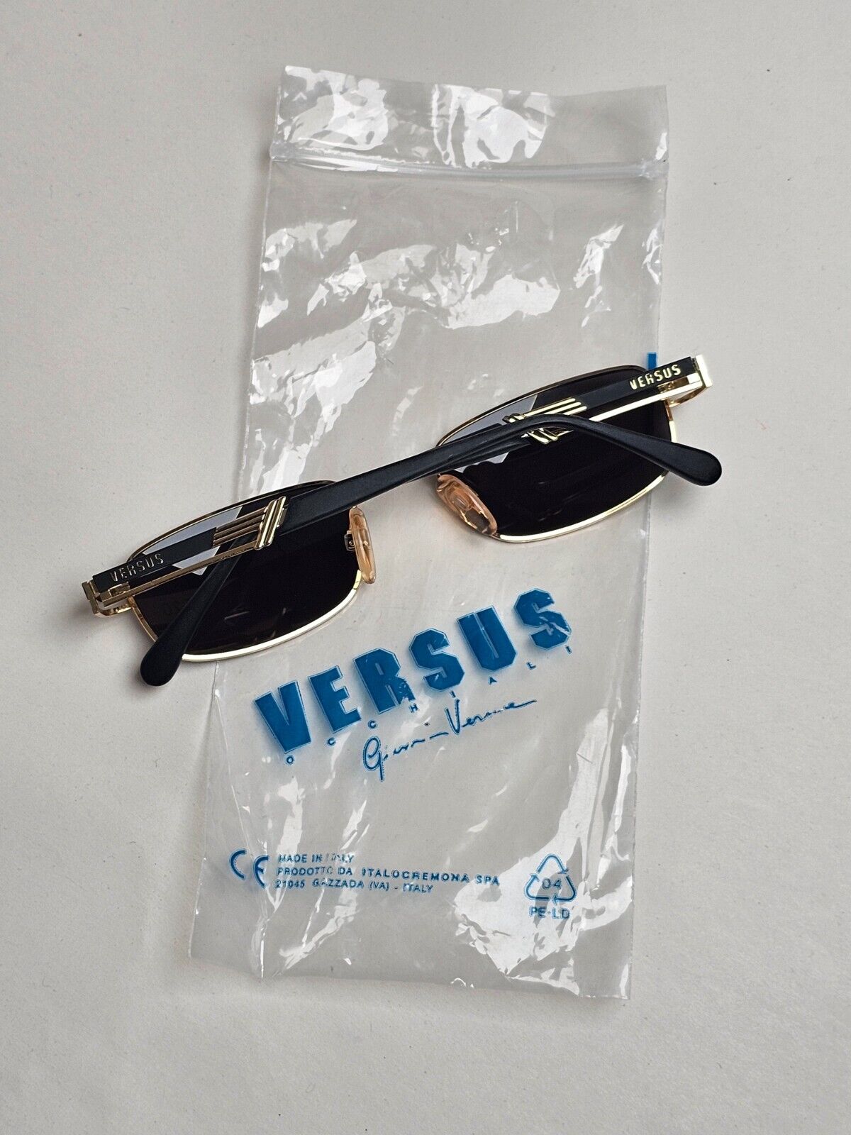 Versus Sunglasses 1996 by Gianni Versace Vintage Gold Black MOD F20 COL 33M