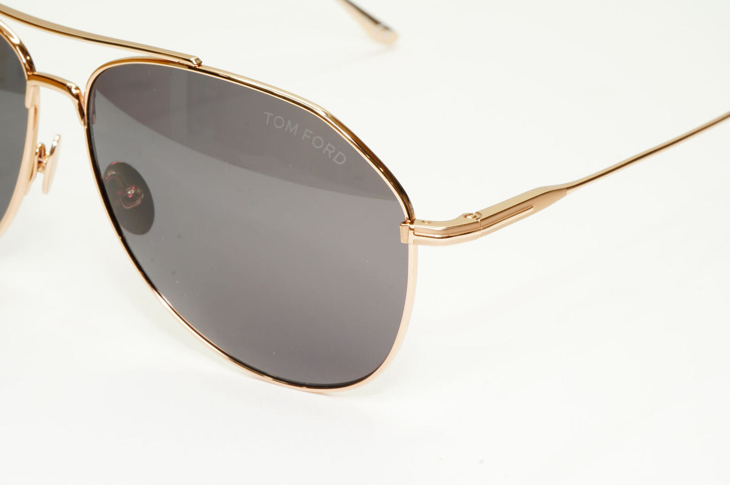 Tom Ford Titanium Japan Sunglasses Gold Grey Pilot Metal Cyrus TF 747 28A FT0747