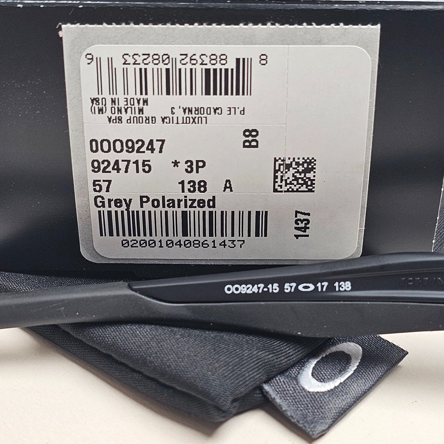 Oakley Sunglasses Polarized Chainlink Black Matte Grey Square OO 9247 15