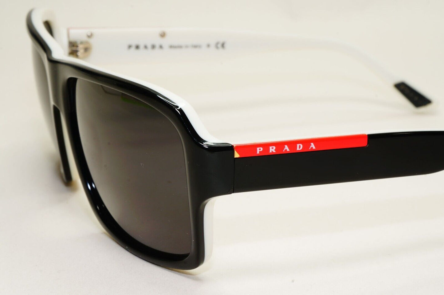 Prada Sunglasses 2009 Vintage Black Square PS05LS SPS 05L AAM-3M1 60mm 171024